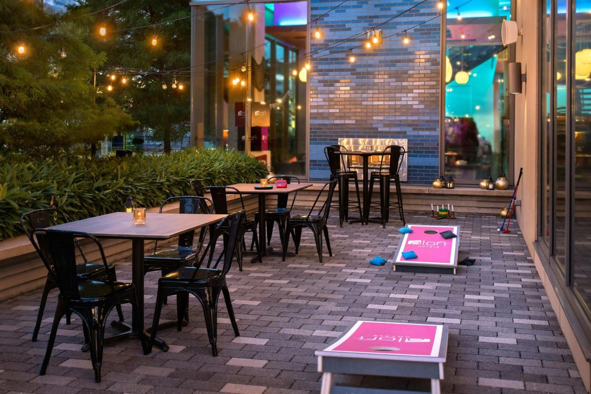 Aloft Boston Seaport District Hotel Exterior photo